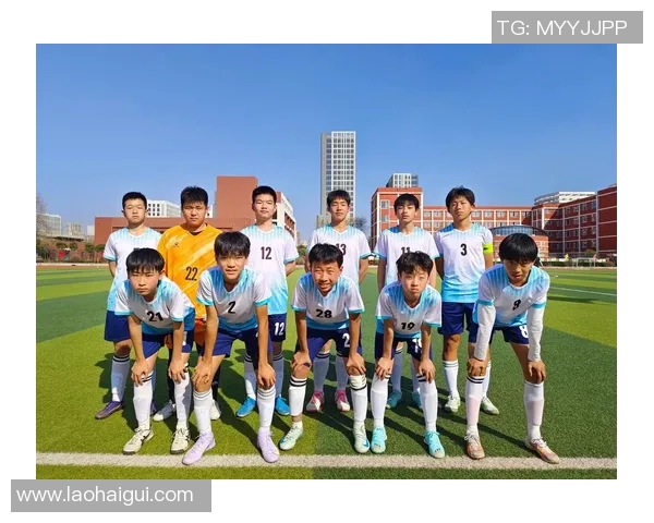 重庆足球队荣登足球节奏排行榜第十名引发热议与期待